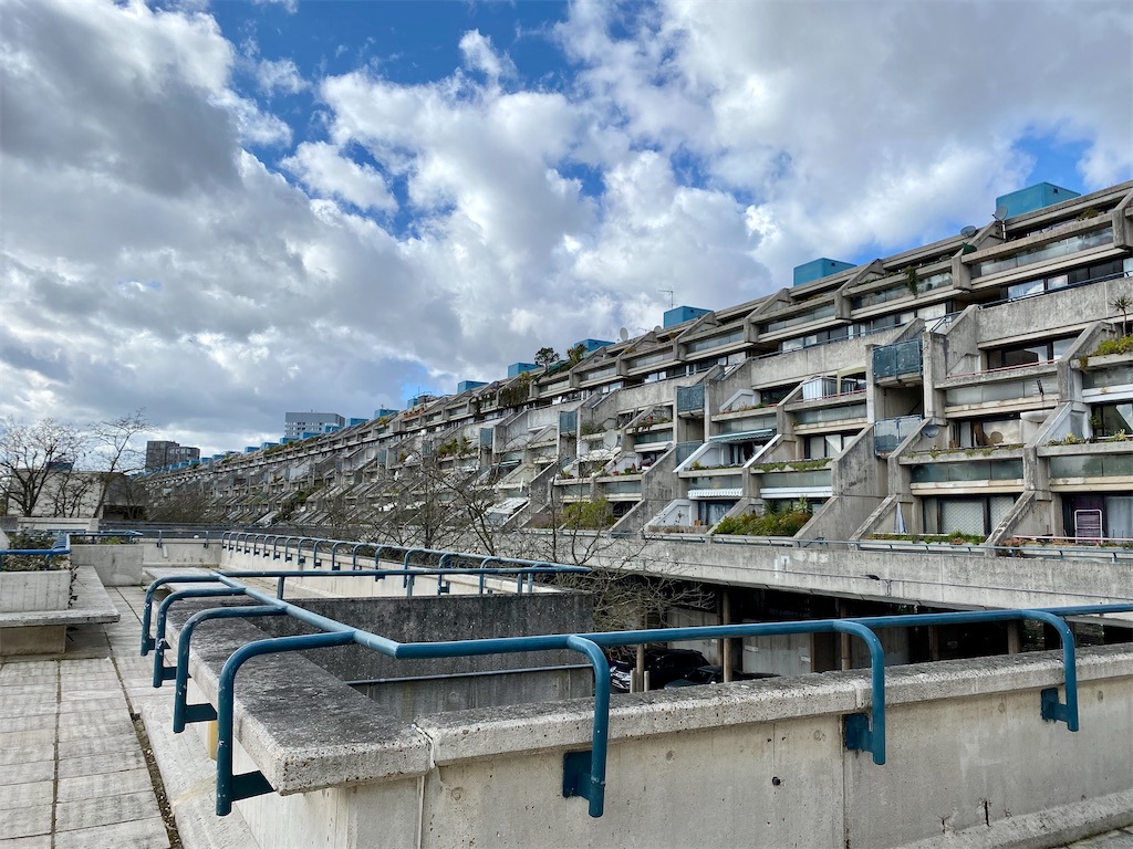 ロンドンでブルータリズム建築巡り 私が訪れた4ヶ所一覧 ワーホリハンターなう