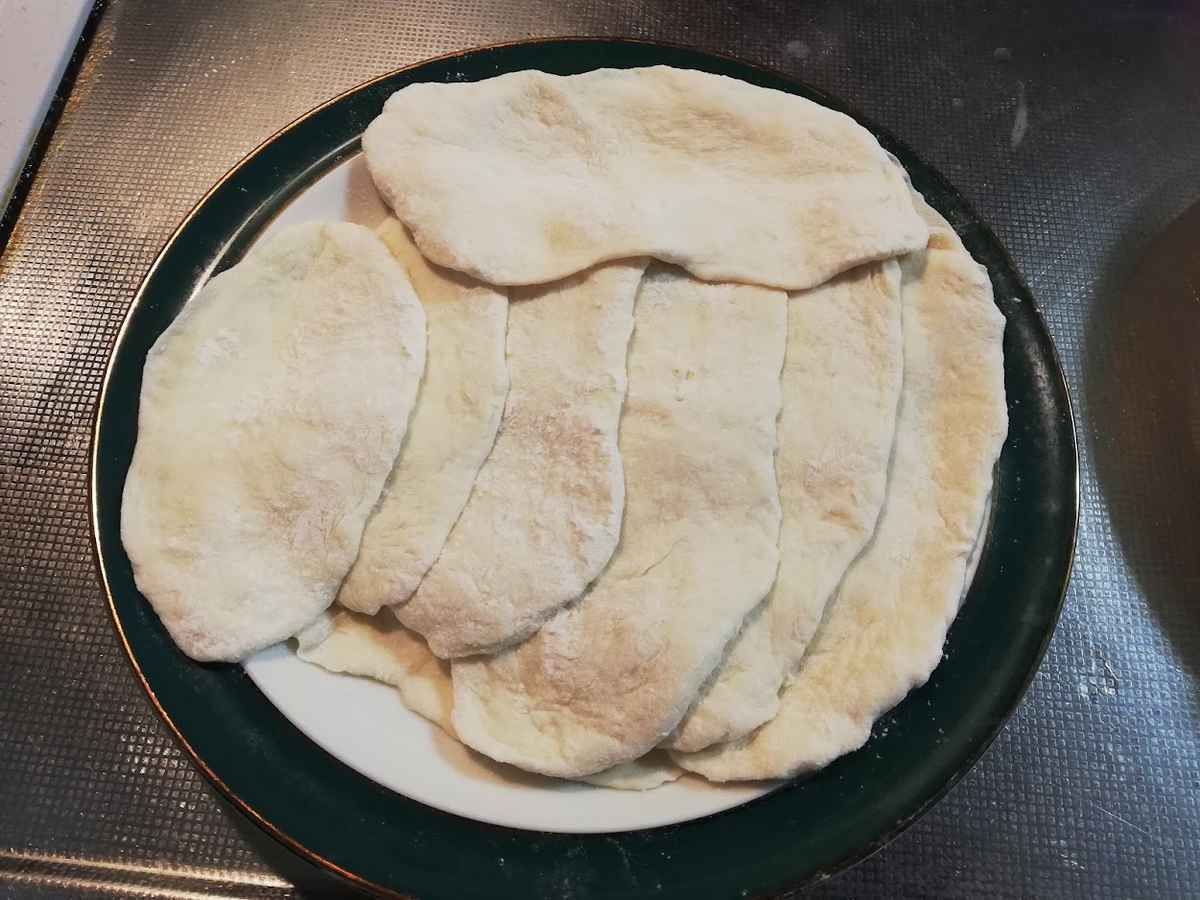 ナン 成形 木の棒で伸ばすと楽