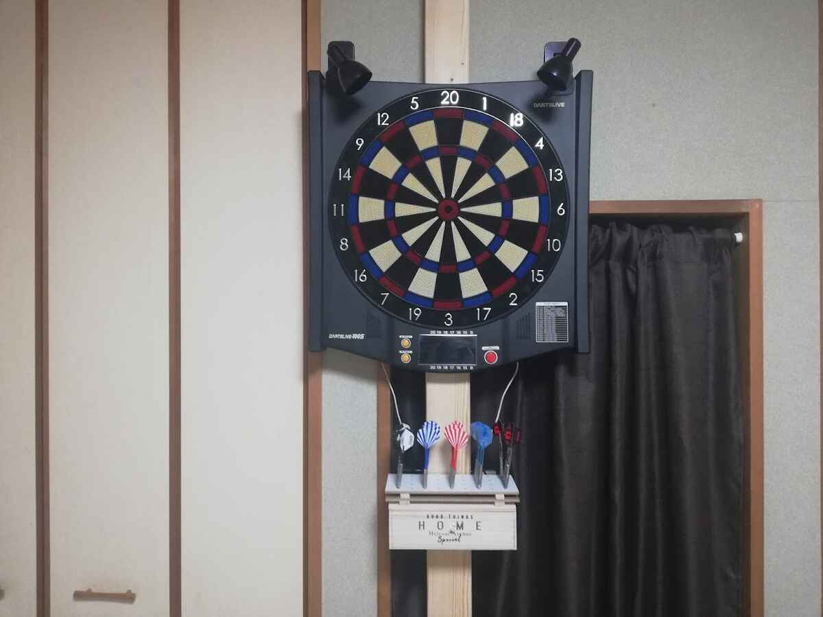【DIY】ダーツスタンド自作とダーツボードに照明を付ける のんべえの気まぐれ 【DIY】ダーツスタンド自作とダーツボードに照明を付ける のんべえの気まぐれ