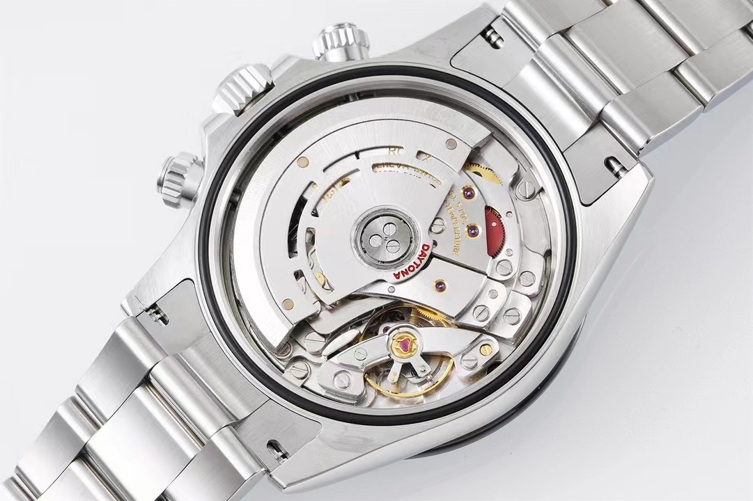 CLEANクリーン工場のコスモグラフデイトナ：高品質腕時計の特徴と魅力