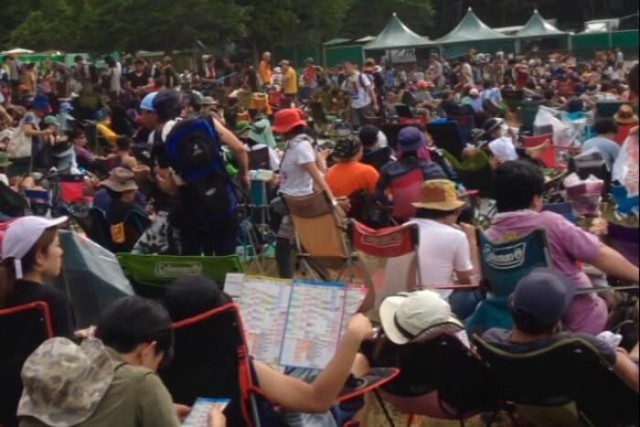 フジロックが120 楽しめる 折りたたみイスの選び方 Moedayo Com