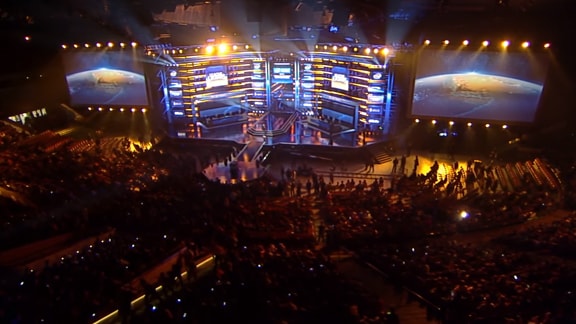 e-sports開催のオープニング画像