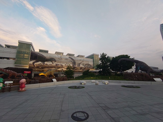 ジュラシックワールド福井駅