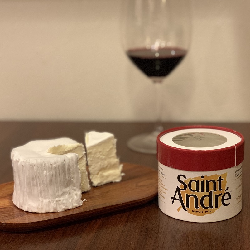 成城石井の「サンタンドレ」というチーズがおいしい 日常の癒しにワイン!