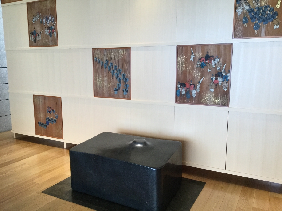 ザ・リッツ・カールトン日光 チェックインフロントのロビー（Marriott & Go）