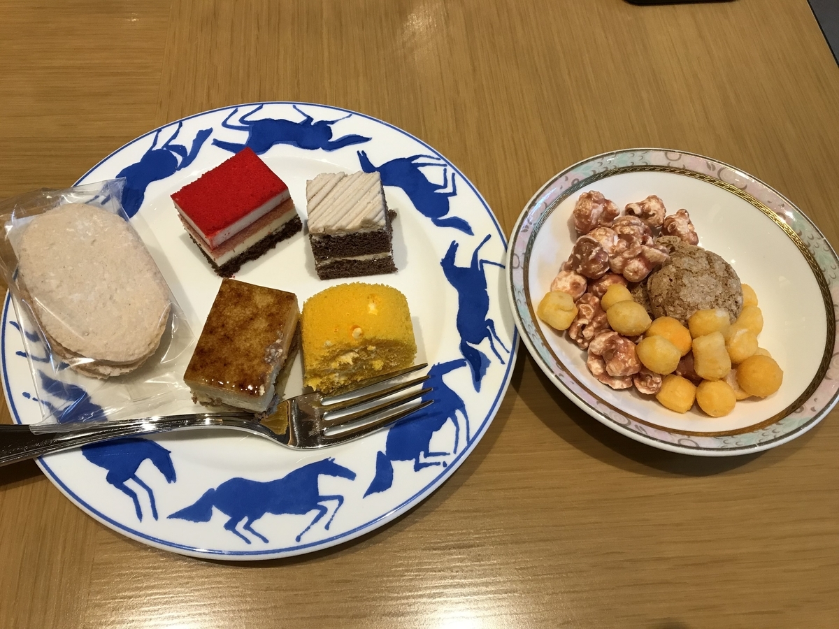 ザ・プリンスさくらタワー東京 デラックスタワー エグゼクティブラウンジ ティータイム（Marriott & Go）