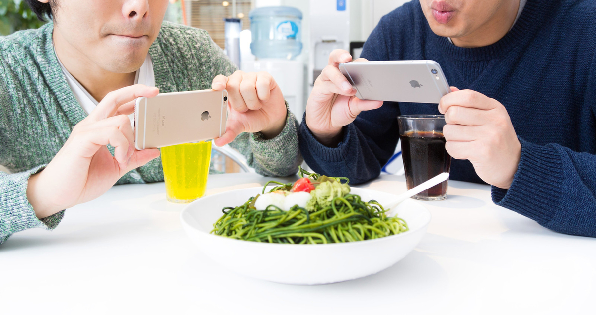 ブログのレビューで食べた料理は経費になりますか？広告収入で生計を立てていますのフリー画像（写真）