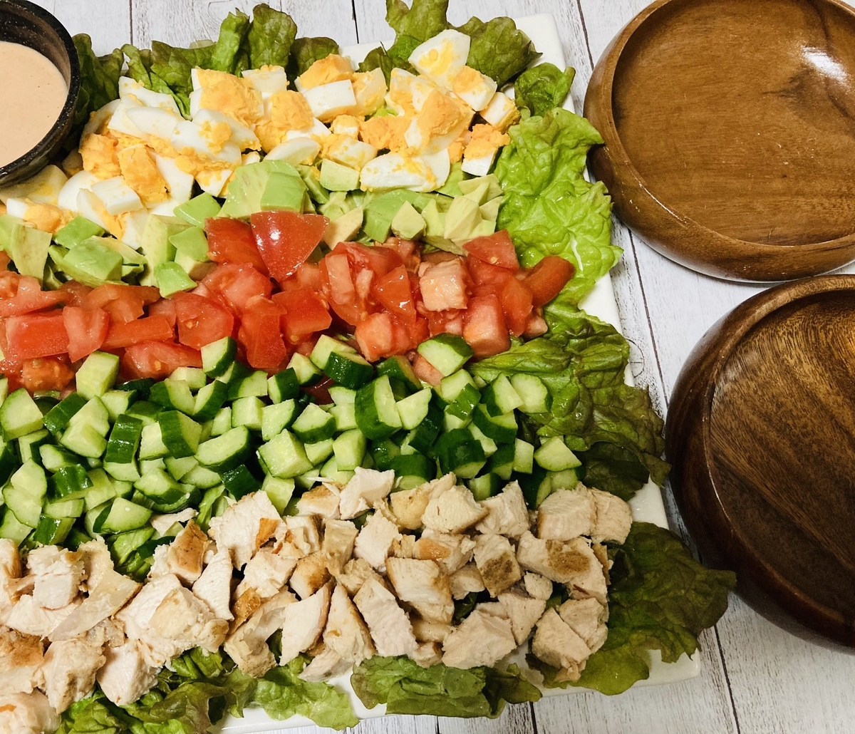 おうちごはん コブサラダ アボカドの種を水耕栽培しました 植物 雑貨 プチプラ生活