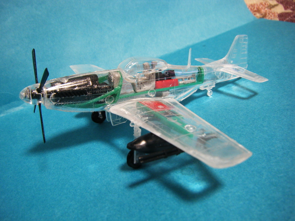プラモデル完成品　P-51ムスタング P-51D ムスタング (プラモデル) - ホビーサーチ ミリタリープラモ