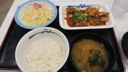 2017/8/29 夜 鶏のバター醤油炒め定食@松屋