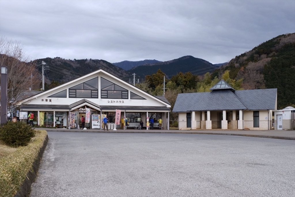 f:id:wondertrek:20171231194516j:plain f:id:wondertrek:20171231194516j:plain