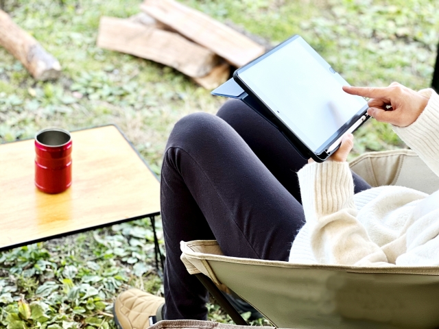 外でタブレット