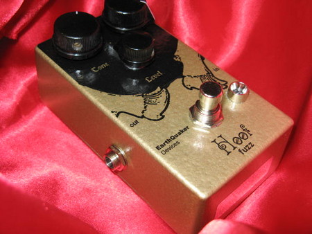 EarthquakerDevices 3knob HOOF FUZZ
