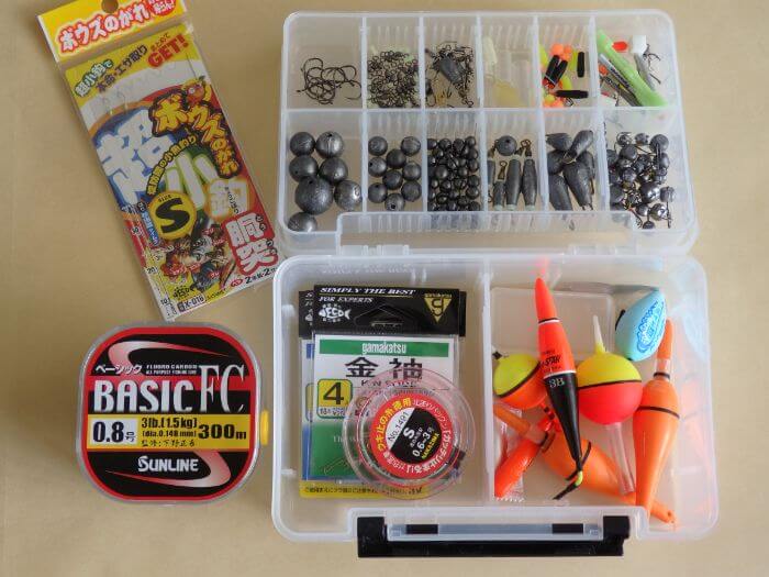アブシン釣りで使うタックルボックスの中身の写真