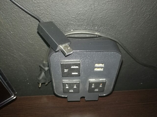 ワイヤレスディスプレイアダプター