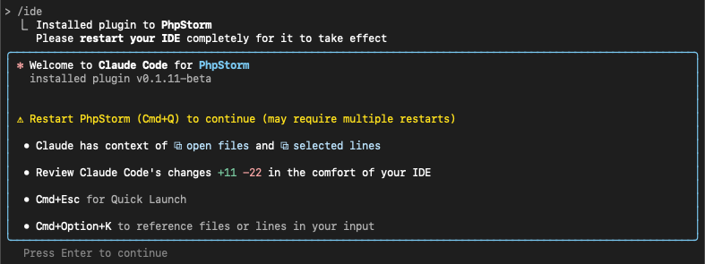 Claude Codeから「Please restart your IDE completely for it to take effect」と言われているスクリーンショットです。