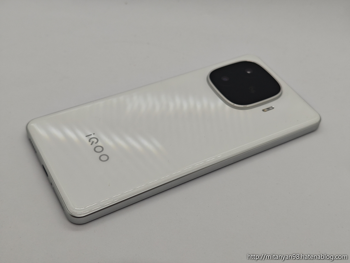 iQOO Z9 turboを買ってみた 実機レビュー【バッテリー6000mAh