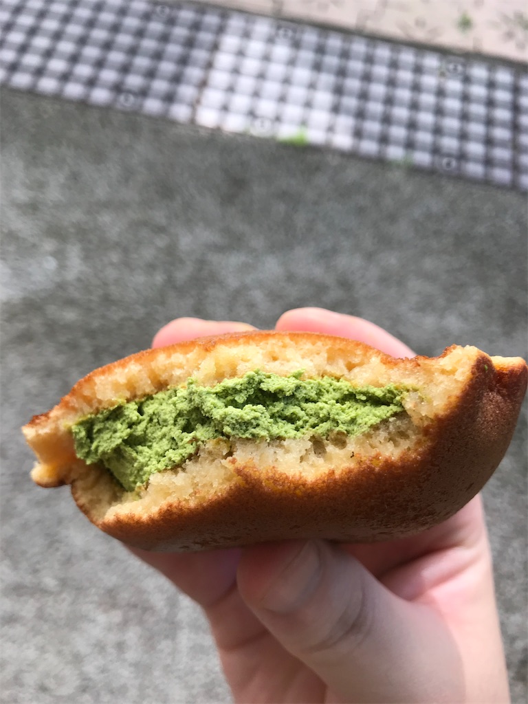 ローソン　ウチカフェ　どらもっち(お抹茶＆ホイップ)