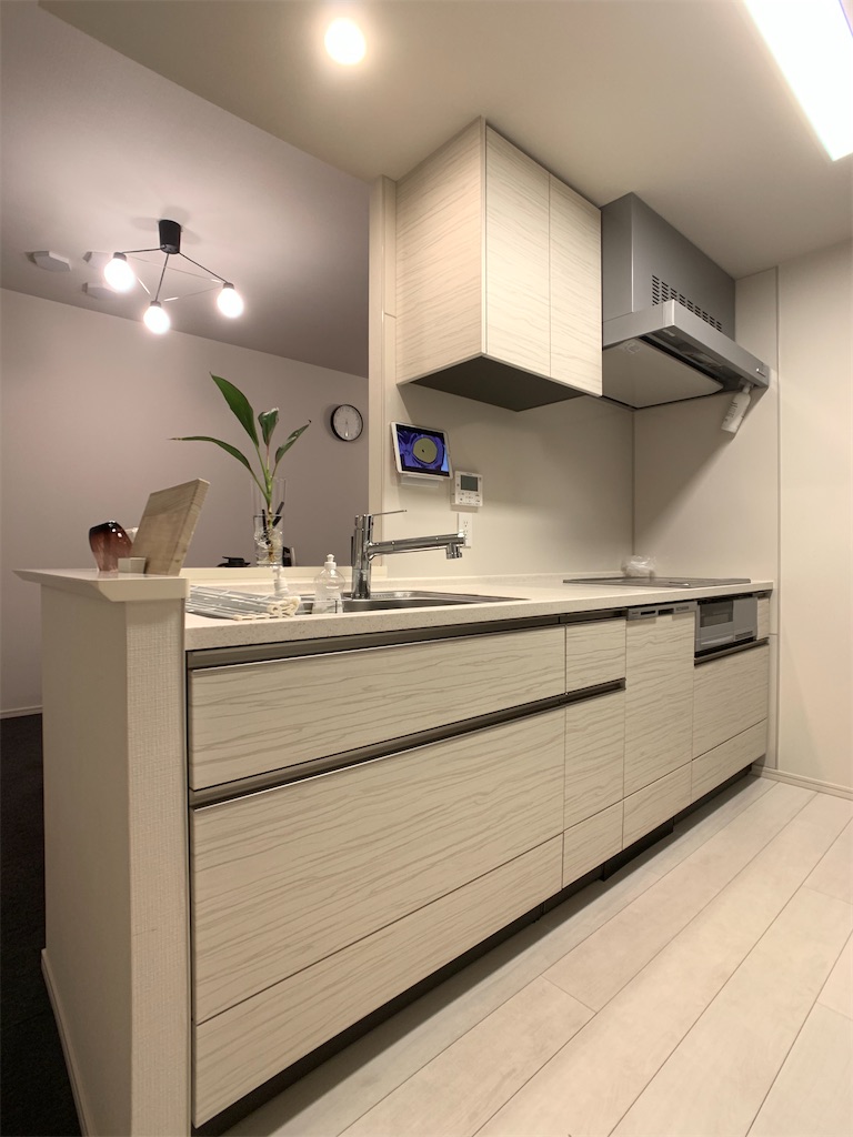 見せないキッチン収納 すっきりブラックインテリア