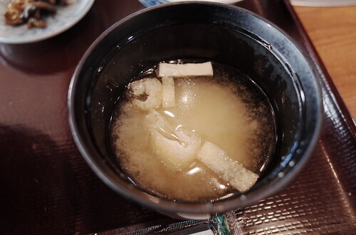 110Ricoh GRⅡ秩父市野坂町一丁目豚味噌丼本舗野さか豚みそ丼の味噌汁.