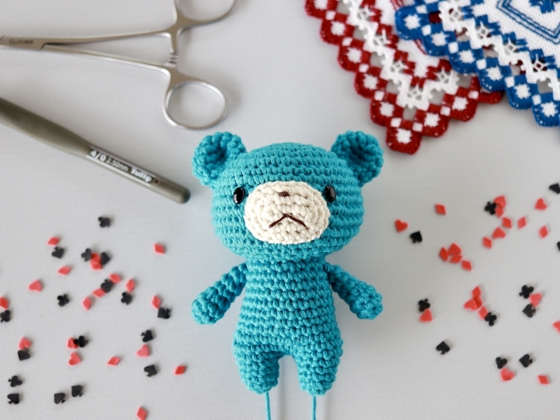 あみぐるみのくまち3号は推し色で - ルイたんといっしょ。