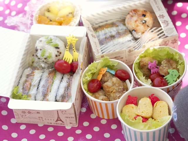 運動会のお弁当に 家族みんなで楽しく食べたい おにぎり おにぎらず おすすめレシピ本7選 アラフィフママの雑記ブログ 運動会のお弁当に 家族みんなで楽しく食べたい おにぎり おにぎらず おすすめレシピ本7選 アラフィフママの雑記ブログ