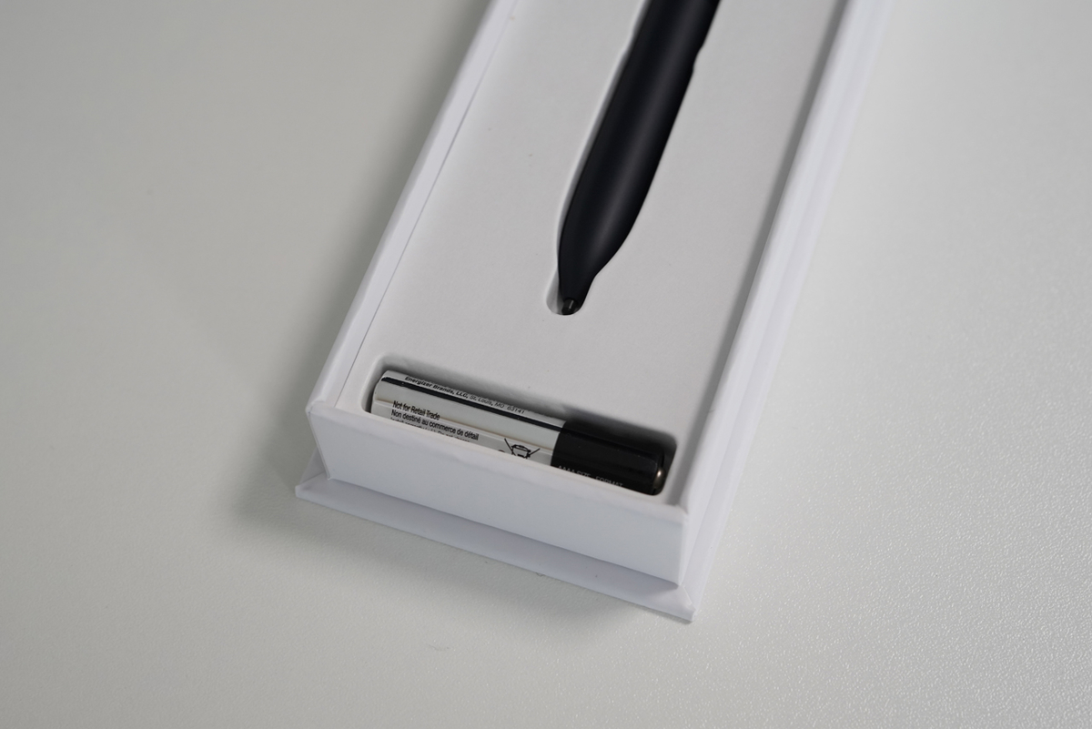 Google Pixel Slate（キーボード、ペン、電池付属） Google Pixel