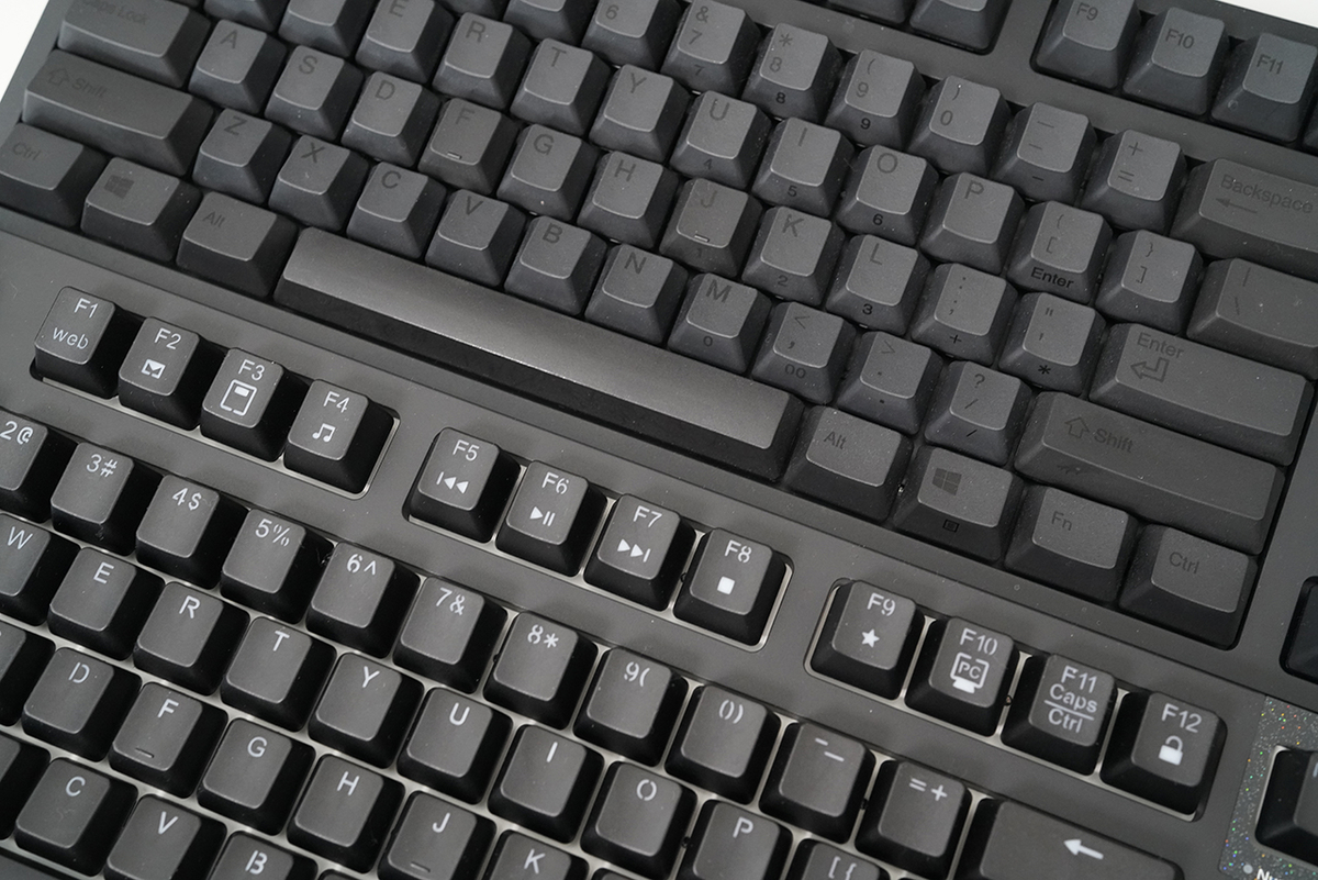 東プレ REALFORCE RGB TKL R2TLA-US4G-BK レビュー - 買ってから考える 東プレ REALFORCE RGB TKL R2TLA-US4G-BK レビュー - 買ってから考える