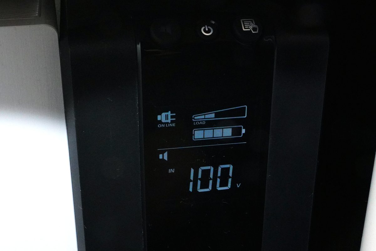 シュナイダーエレクトリック 無停電電源装置（UPS） APC RS 1200S 