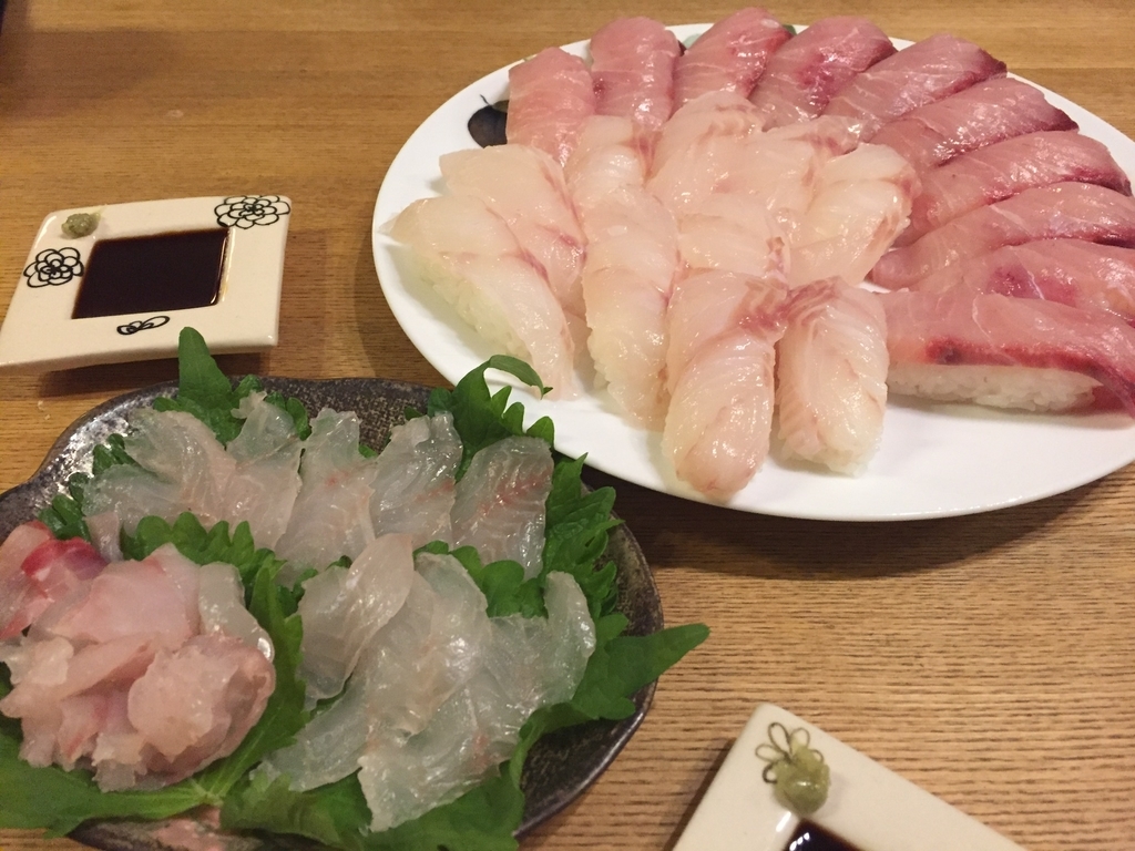 早朝からの釣行 根魚狙いでキジハタ良型ゲット ストローエビの実力は 魚を捌いて晩御飯を作る夫の記録