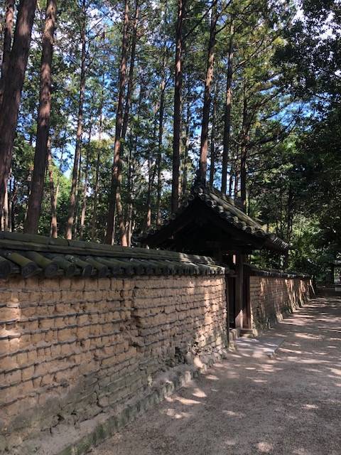 鑑真和上御廟の門 唐招提寺