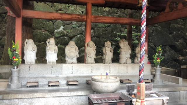 宝山寺