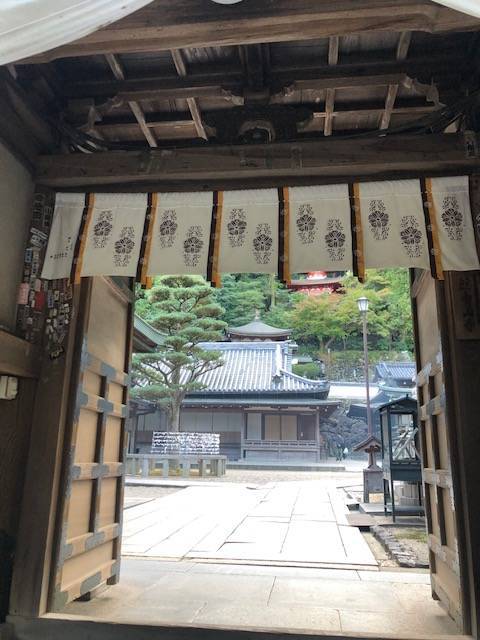 宝山寺