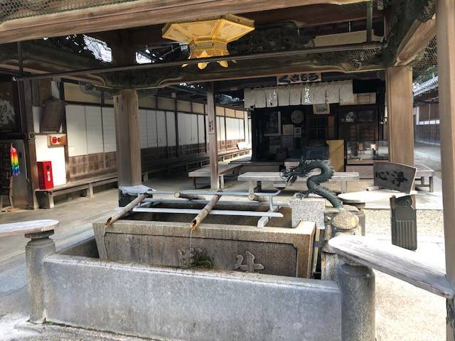 宝山寺