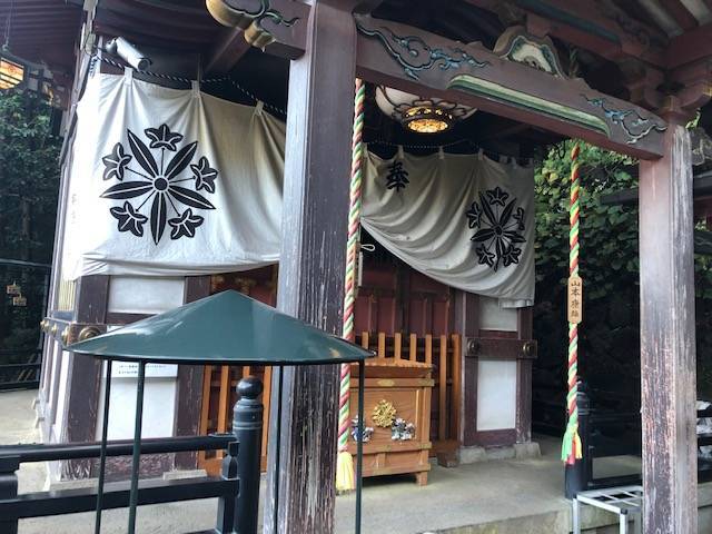 宝山寺