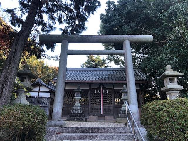 白山神社