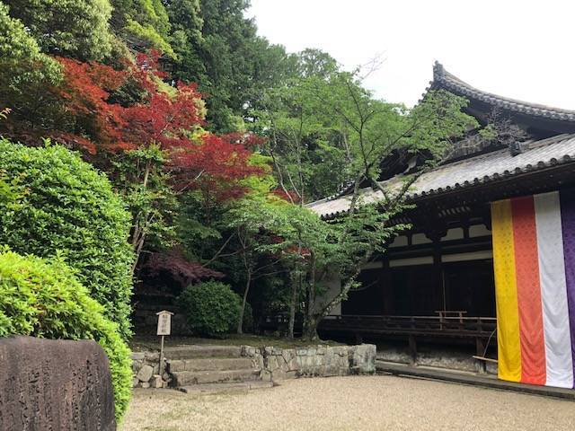 鎮守社へ 霊山寺