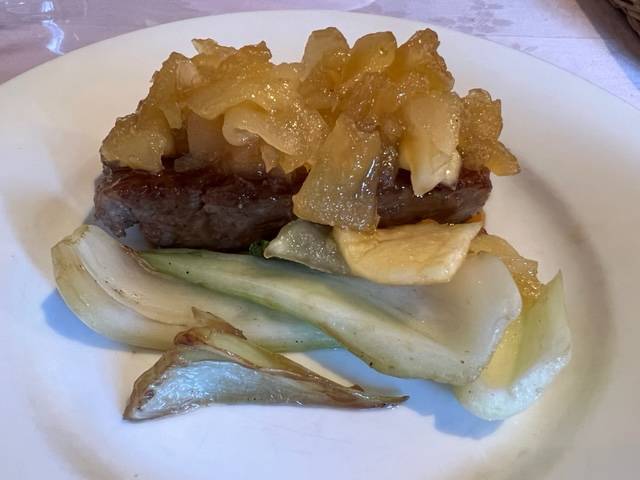 肉料理 イタリア料理店「マミ」