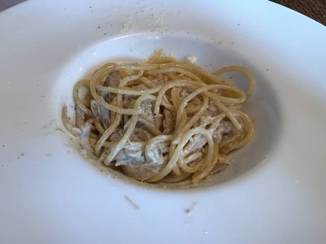 ポルチーニ(きのこ)のクリームパスタ イタリア料理店「マミ」