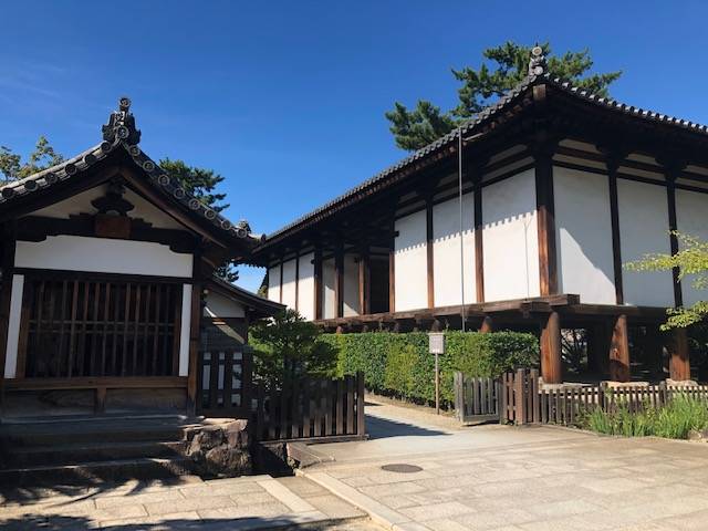 Amazon.co.jp: 法隆寺百済観音堂 伽藍古材香合 茶道具 高田良