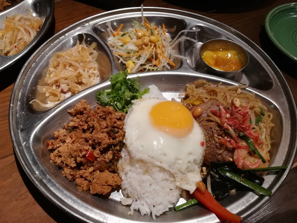 f:id:xxxaki:20180912215046j:plain f:id:xxxaki:20180912215046j:plain