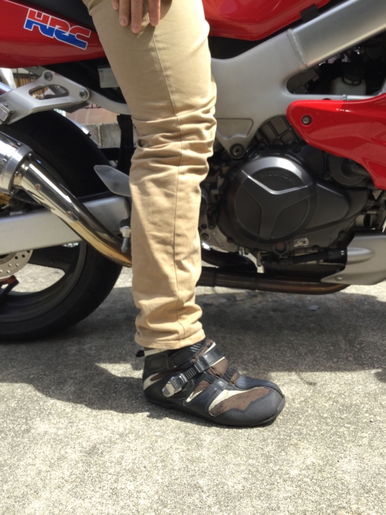 VTR1000Fに1カ月乗ってみてのインプレ - 雨男の帰還報告 VTR1000Fに1カ月乗ってみてのインプレ - 雨男の帰還報告