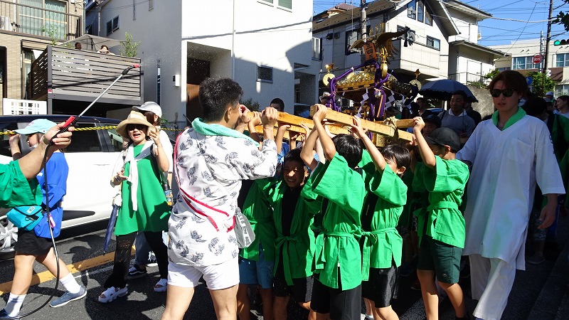お神輿を担ぐことのすすめ（清水豊祭礼実行委員長解説） - 神奈川県