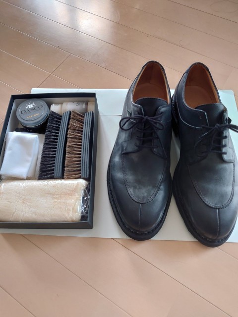 パラブーツ・アヴィニョンのメンテナンス ダスコのシューケアセットで