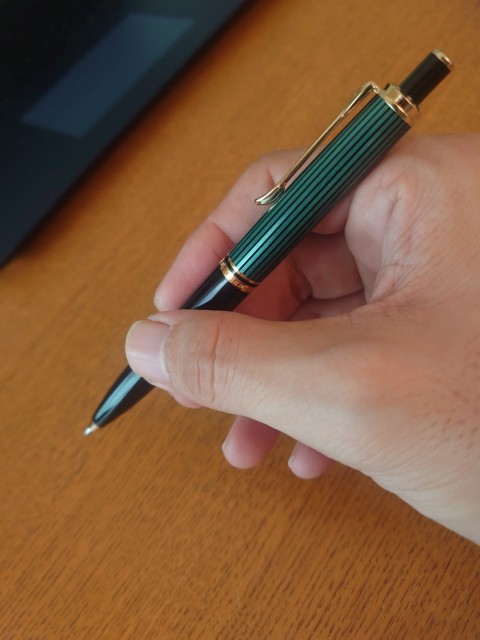 レビュー】Pelikan（ペリカン）のボールペン「スーベレーンK400」は