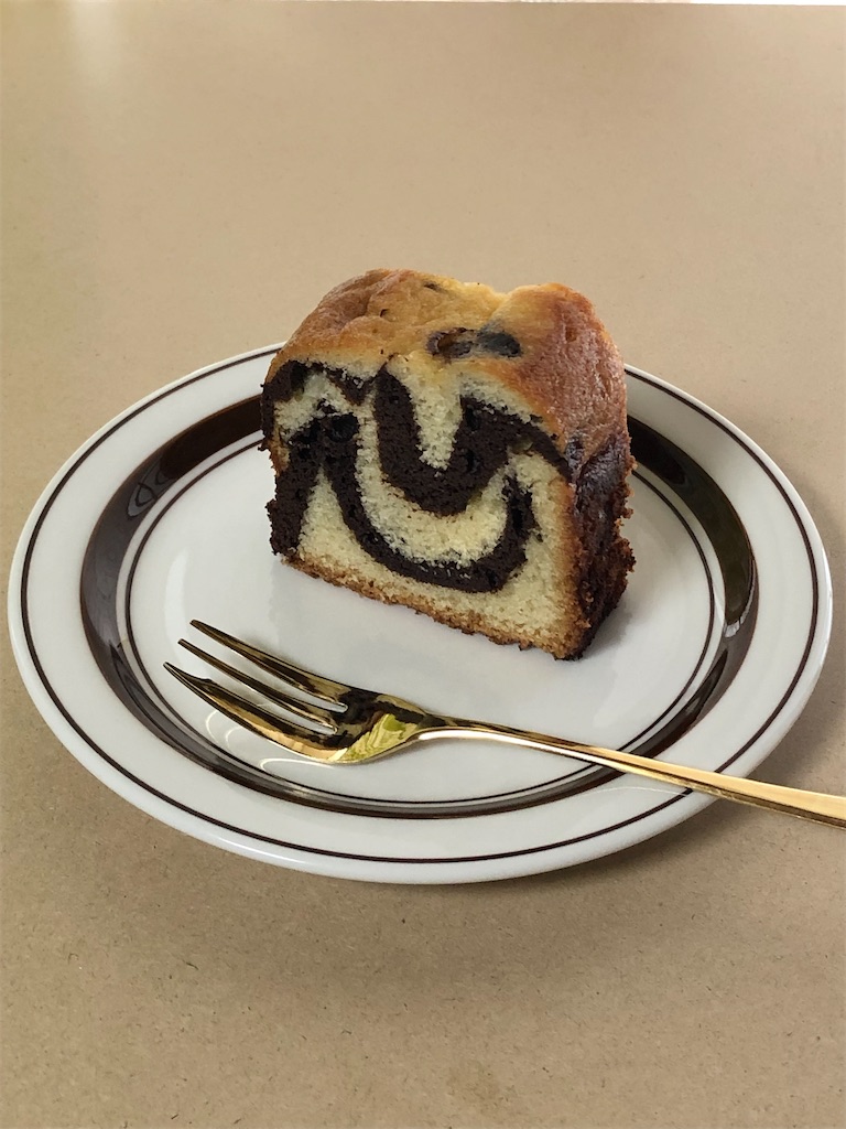 ボンヌママン マーブルチョコレートケーキ - 田舎の小さな暮らしと世界