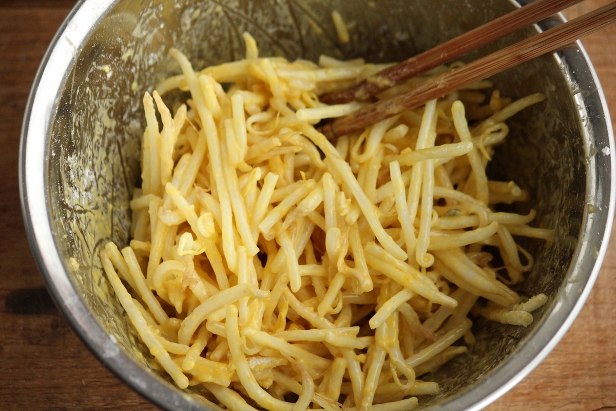 フライパンで1人分だけサクッと ほぼもやしの花椒お好み焼き はお酒なしでは挑めません 山本リコピン メシ通 ホットペッパーグルメ