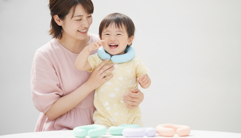 子供 冷却 リング 首 熱中症のイメージ