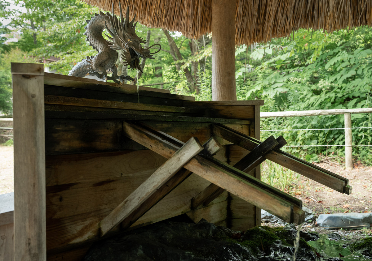 手水舎の龍