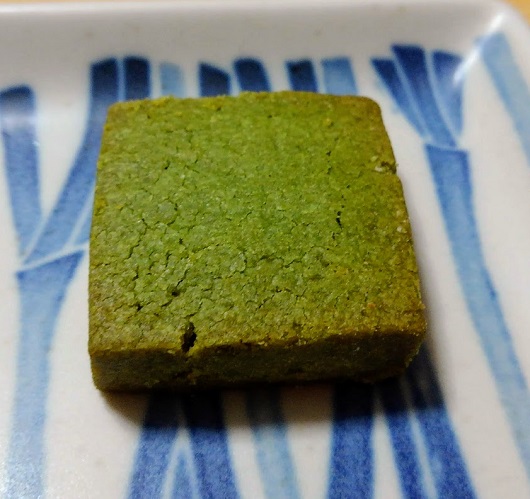 大麦若葉のクッキー　Patico